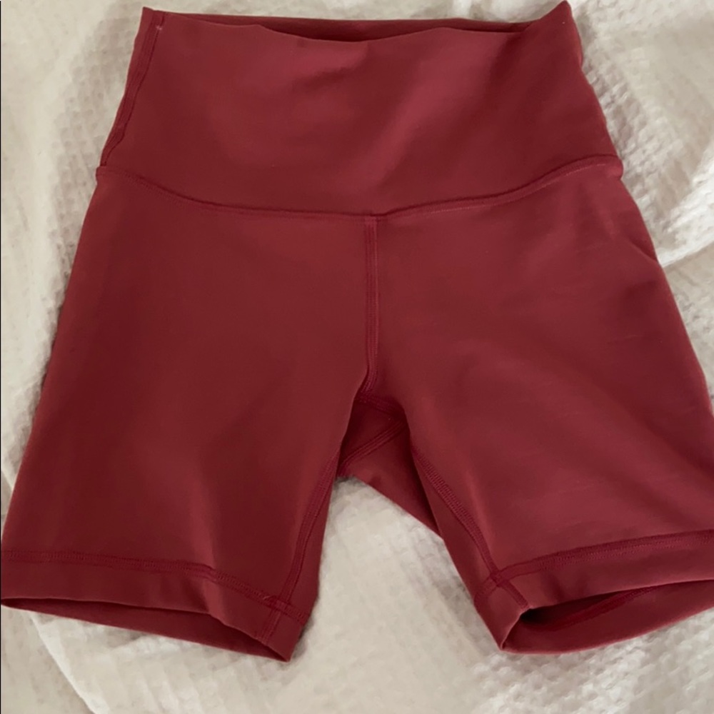 WUNDER TRAIN HIGH-RISE SHORT 6"